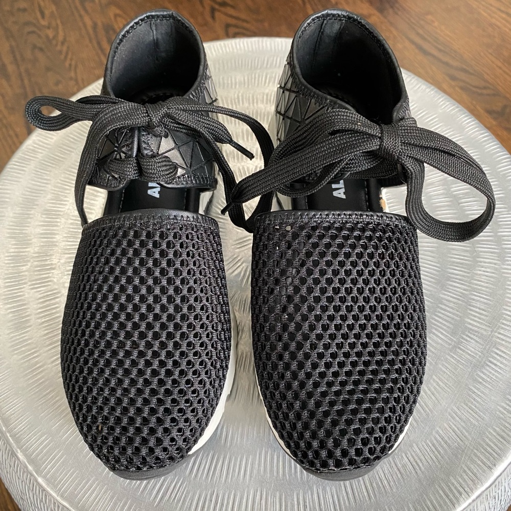 Casual Mesh Women’s Shoe
